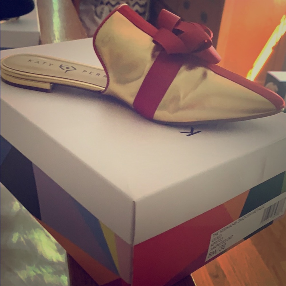 Katy Perry Stephanie Mule GOLD